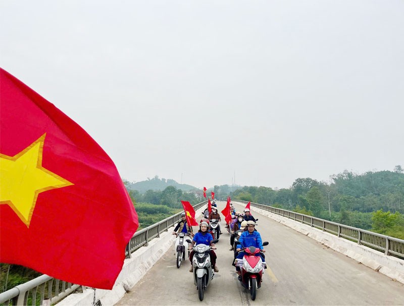 Anh-tin-bai